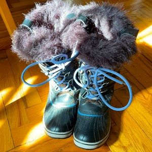 Sorel boots in excellent condition